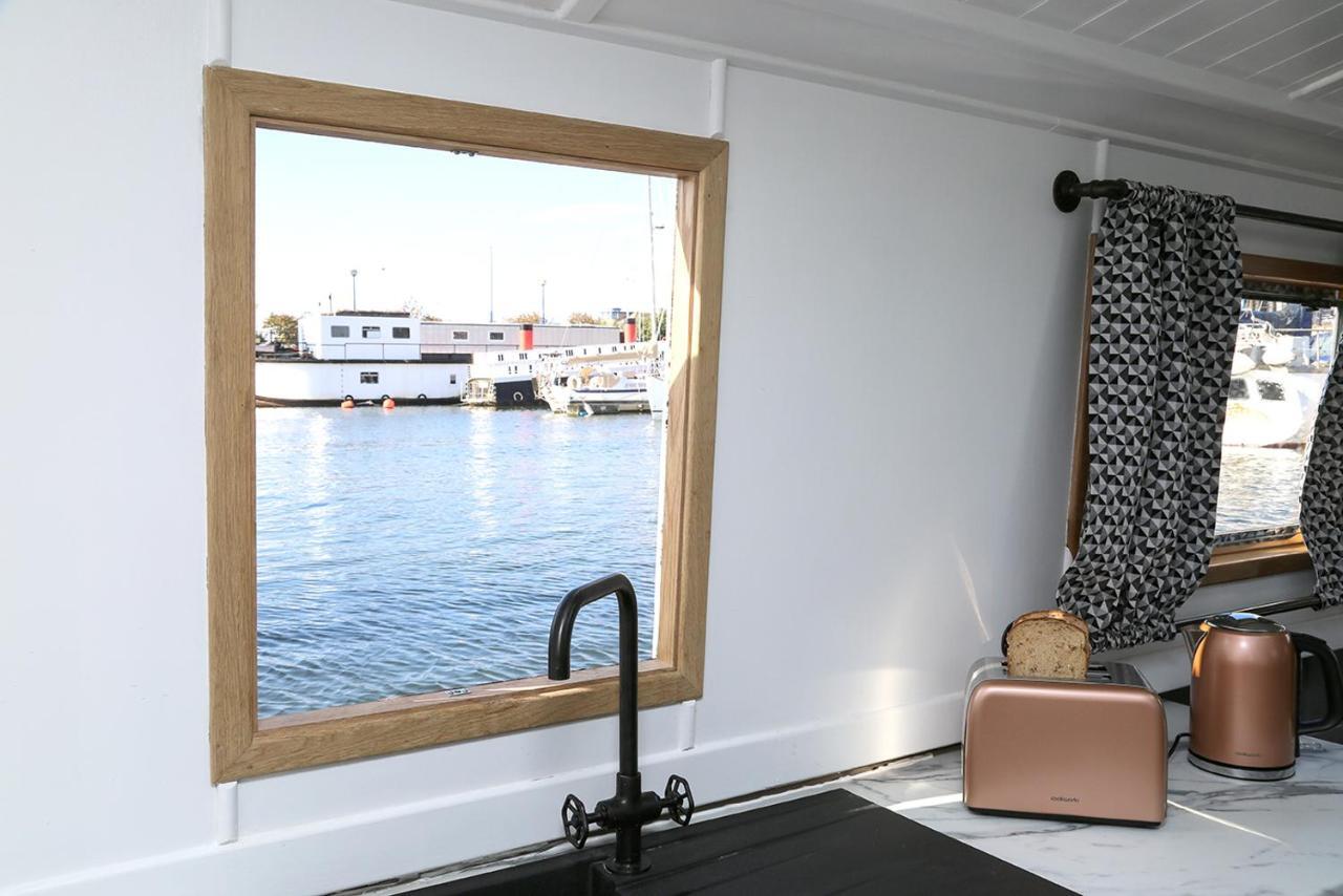 The Liverpool Boat Hotel Exterior photo