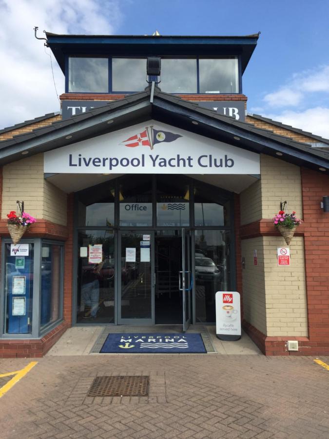 The Liverpool Boat Hotel Exterior photo