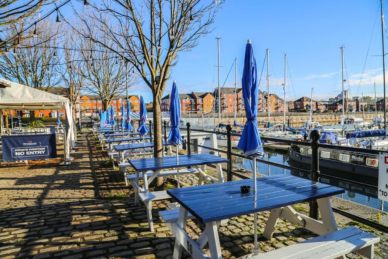 The Liverpool Boat Hotel Exterior photo